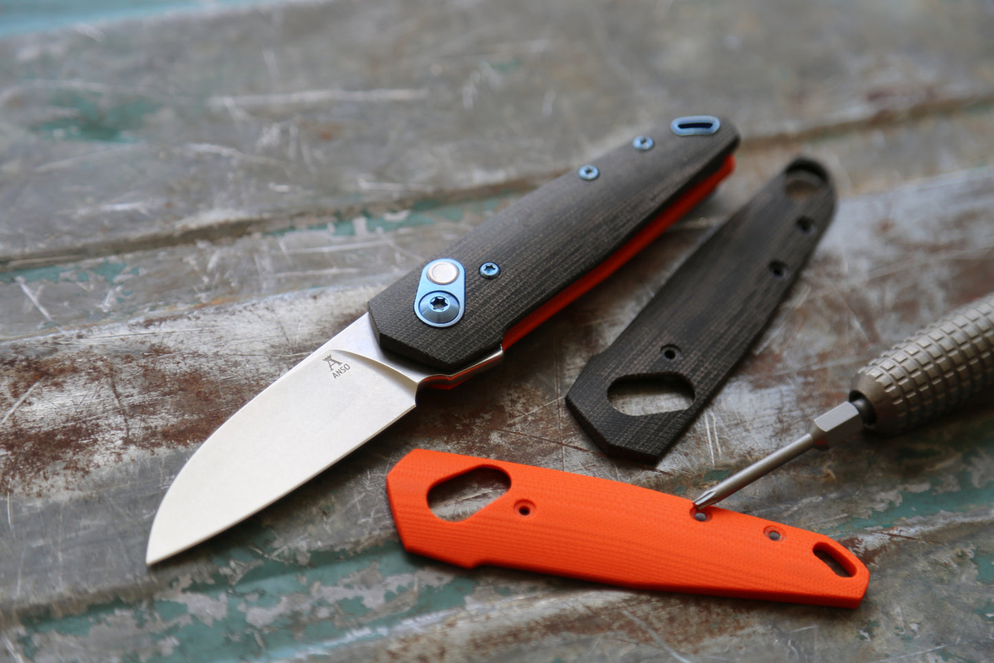 AROS - Black Denim Scales