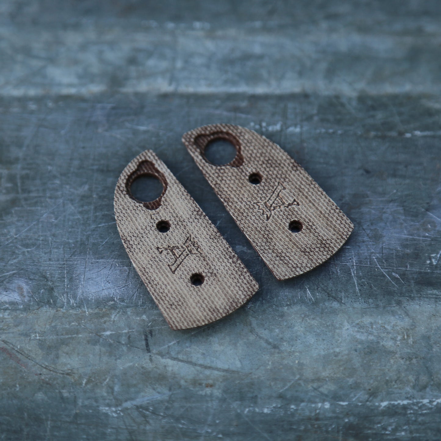 Anso Sheepsfoot - Handles Micarta