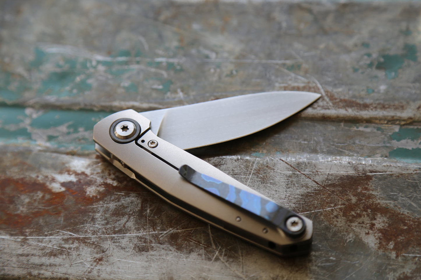 ISOLA x Herring Bone Damascus x Zirconium
