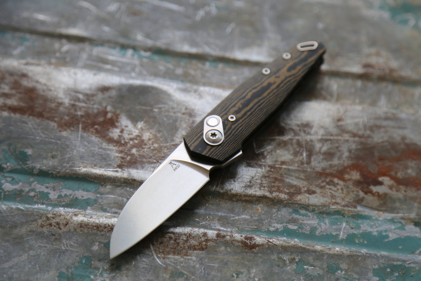 AROS - Black/Brown Richlite - deposit