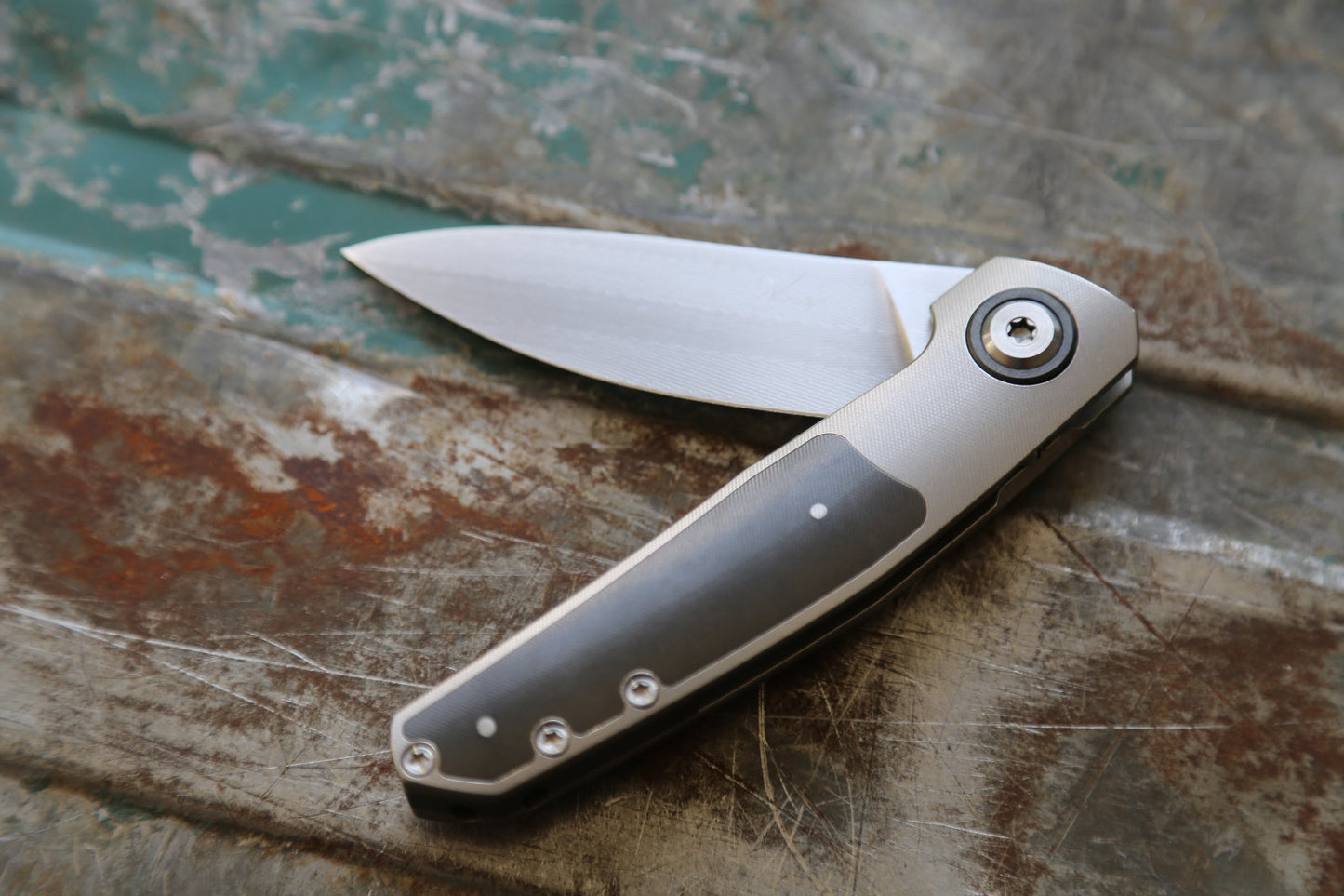 ISOLA x Herring Bone Damascus x Zirconium