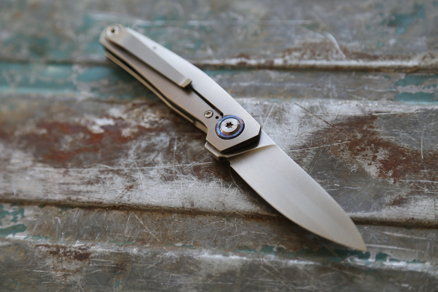 ISOLA x Herring Bone Damascus x White Timascus