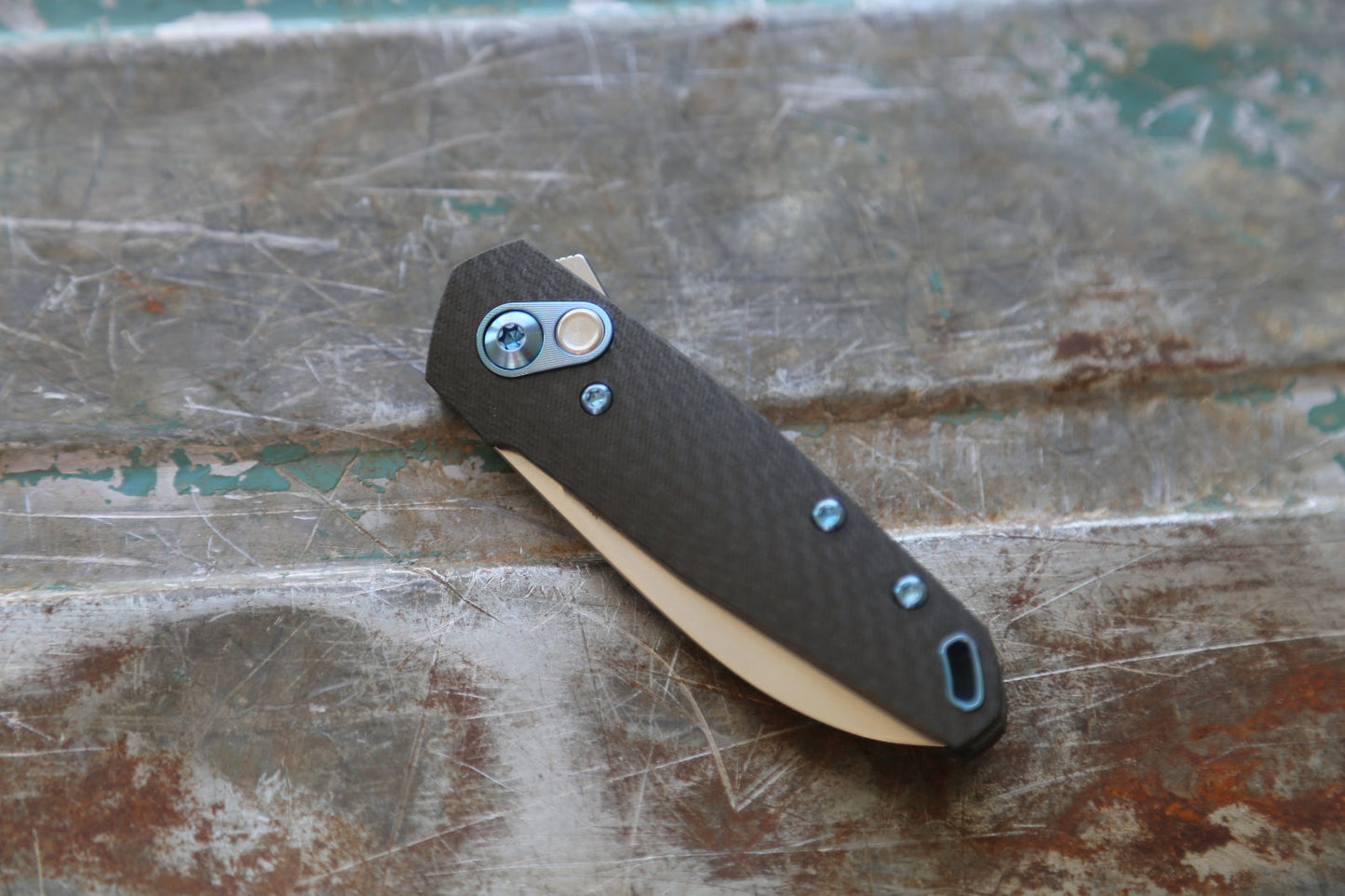 AROS x Carbon Fiber