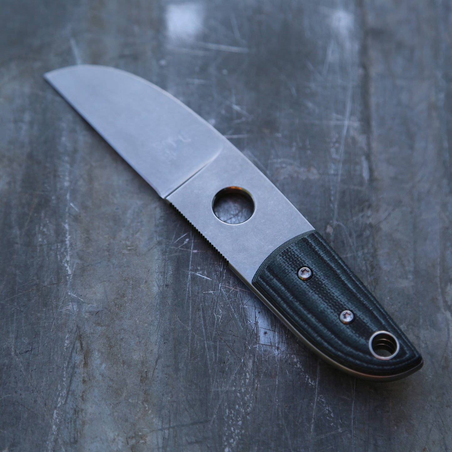 Anso Sheepsfoot x Black/Green Pistachio G10