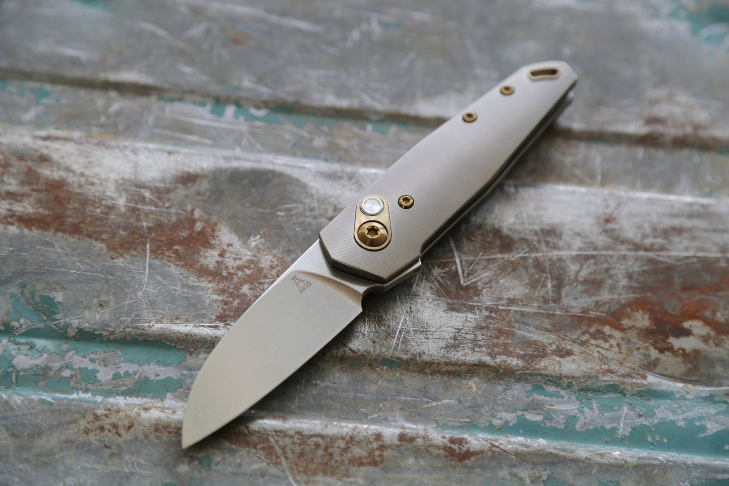AROS - Titanium Grey