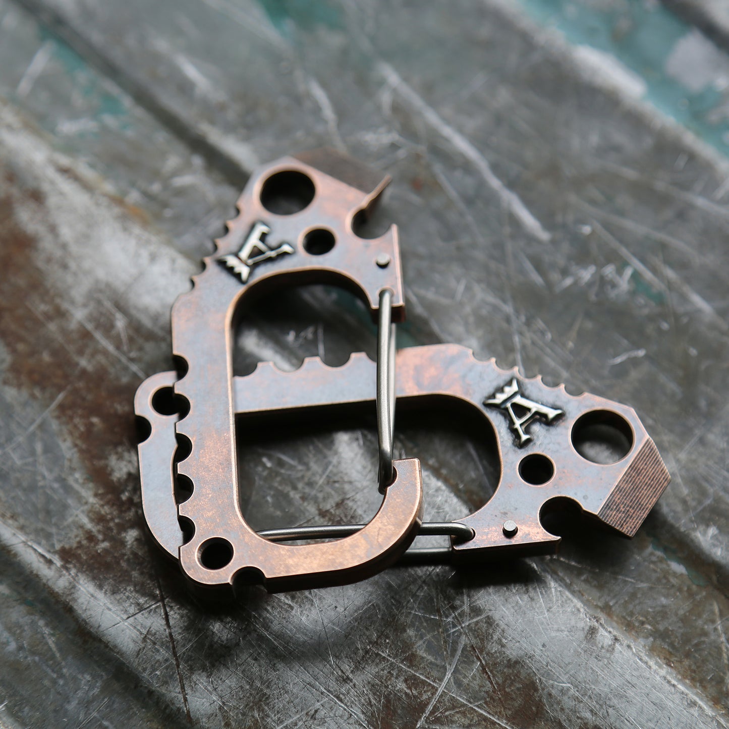 Carabiner V3 x Bronze x Royal