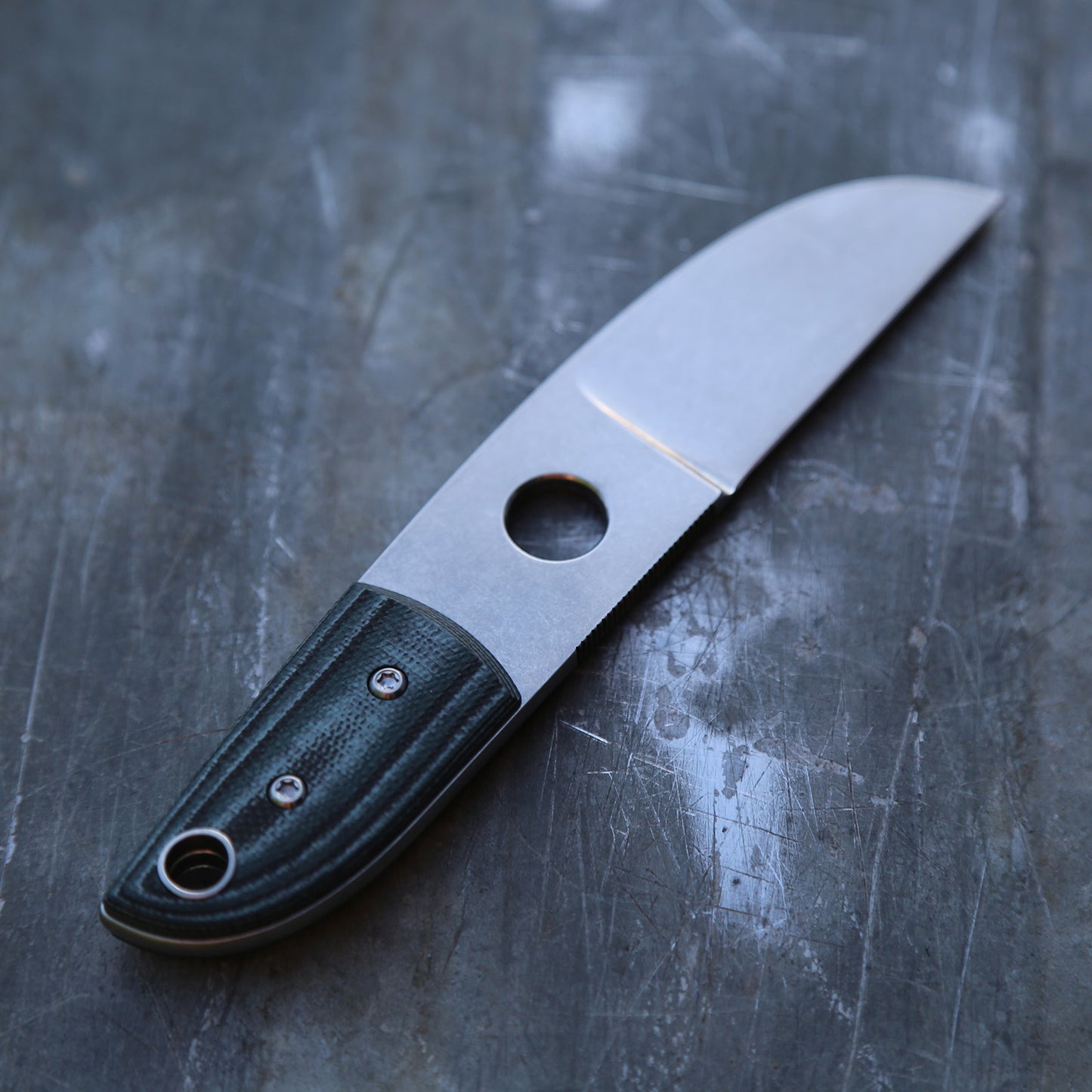 Anso Sheepsfoot x Black/Green Pistachio G10