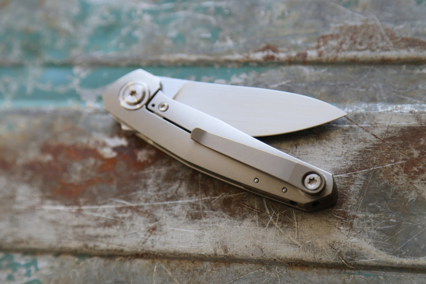 ISOLA x Amber Titanium Inlay