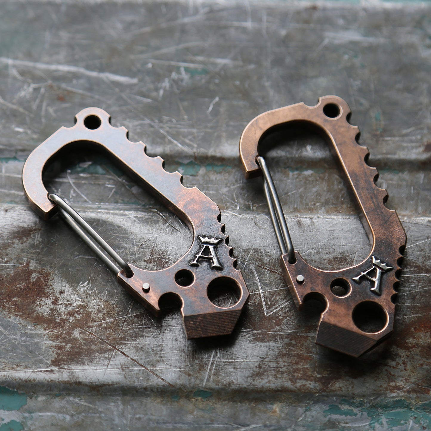 Carabiner V3 x Bronze x Royal