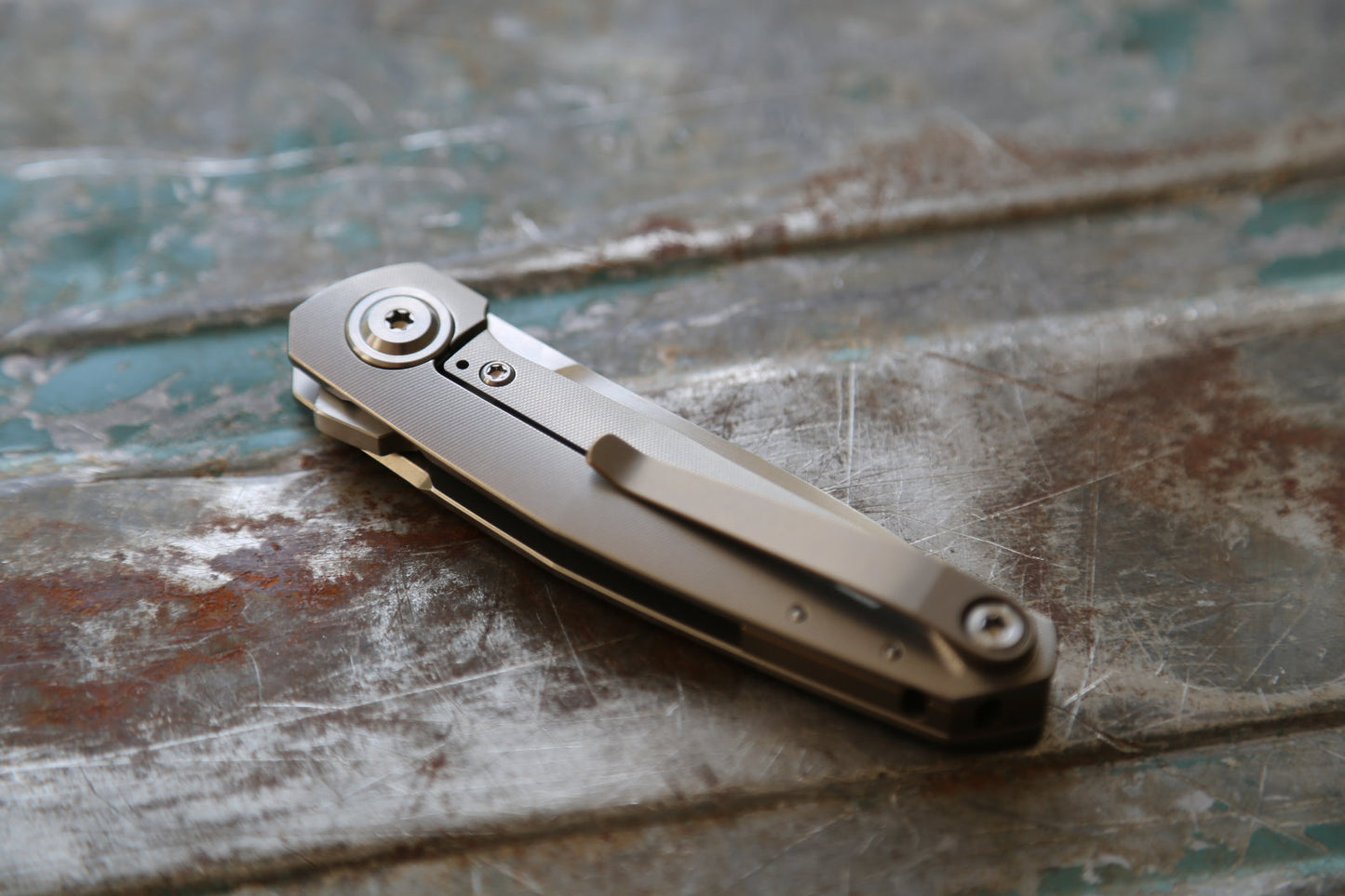 ISOLA x Amber Titanium Inlay