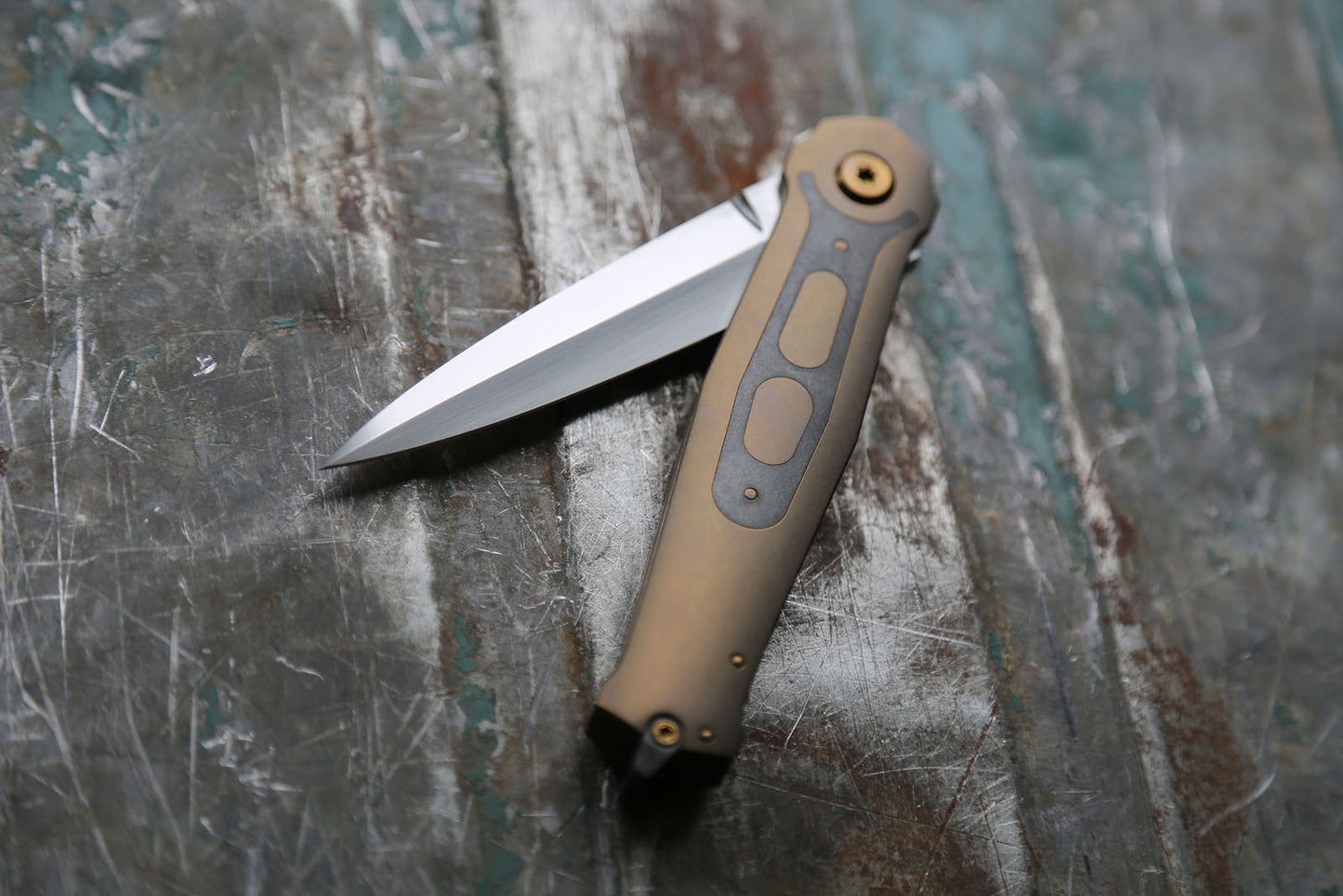 NEXUS - Zirconium inlay