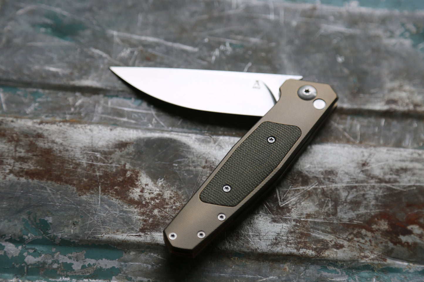 TOKO - Titanium Amber with Inlays - deposit