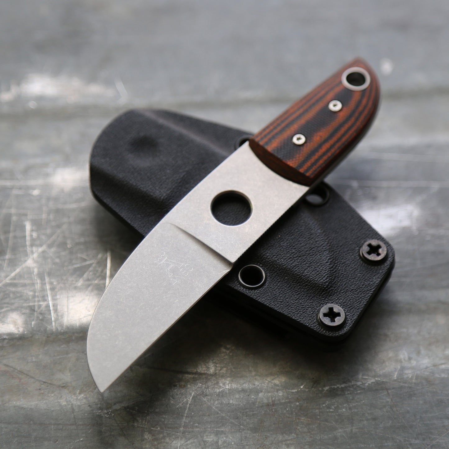 Anso Sheepsfoot x Black/Orange G10