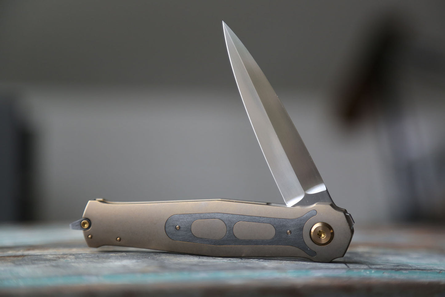 NEXUS - Zirconium inlay