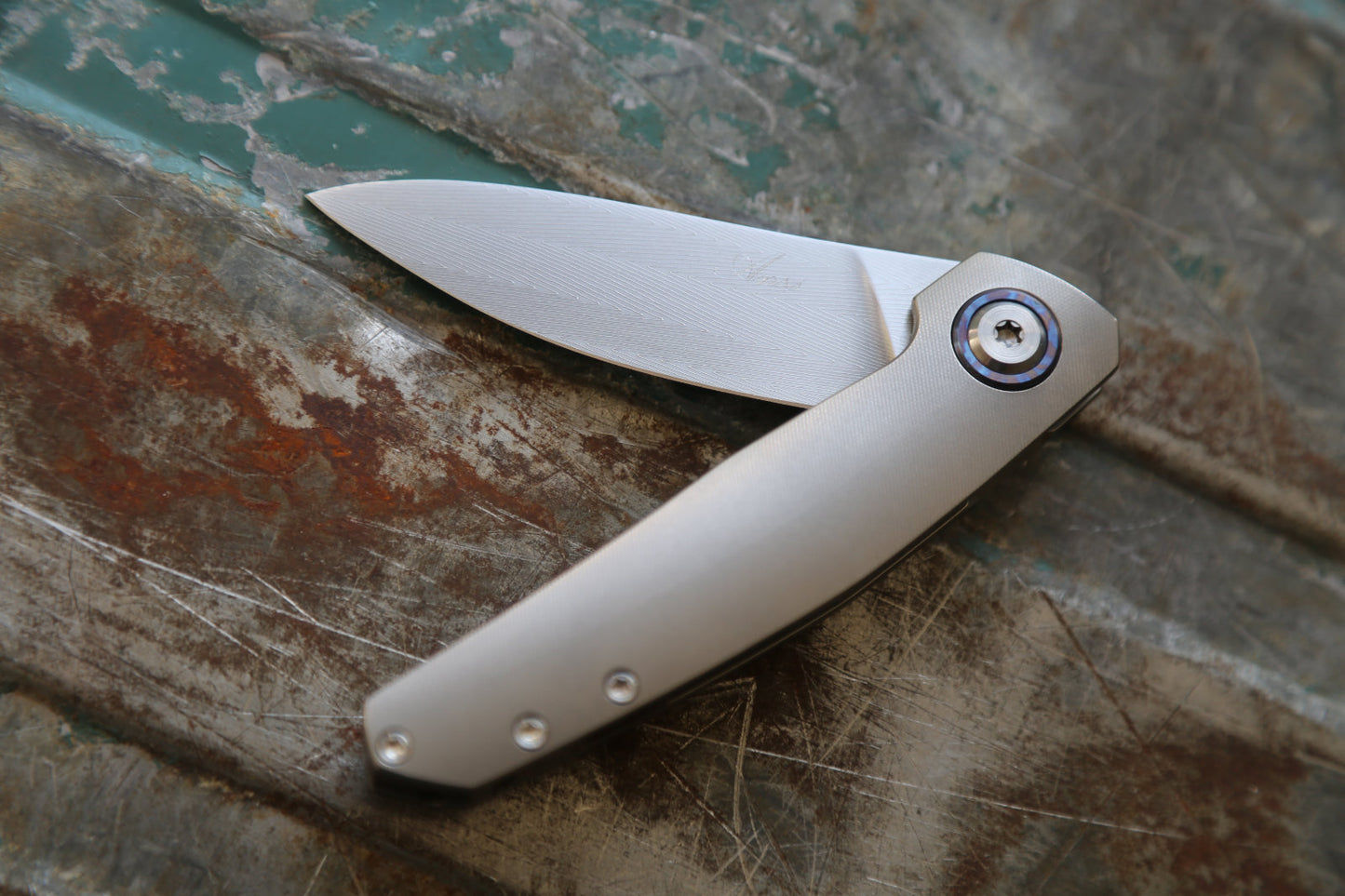 ISOLA x Herring Bone Damascus x White Timascus