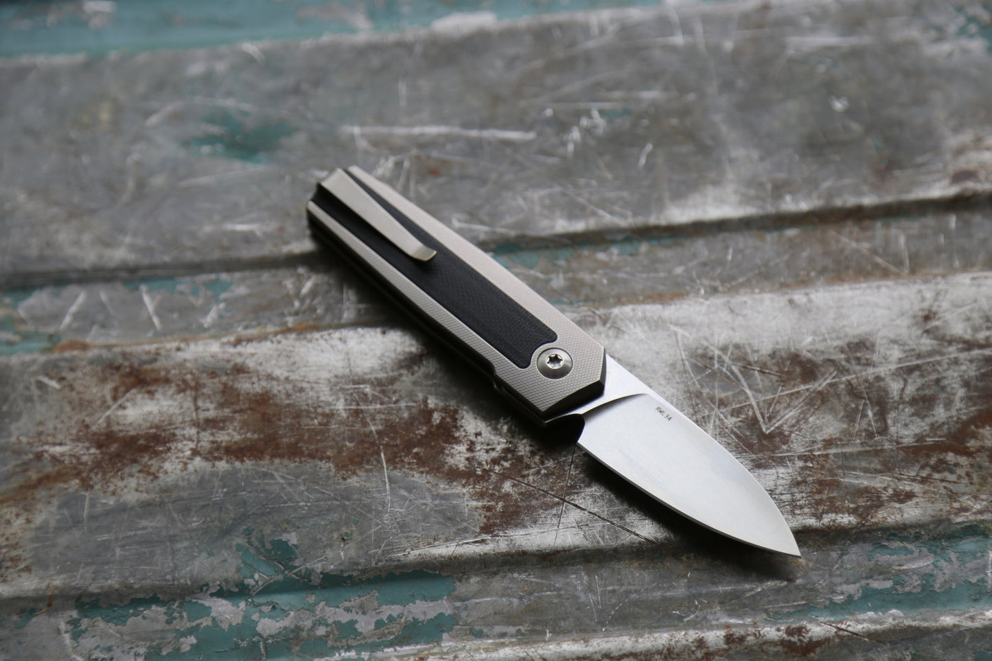 ARN x Nailnick x Black G10