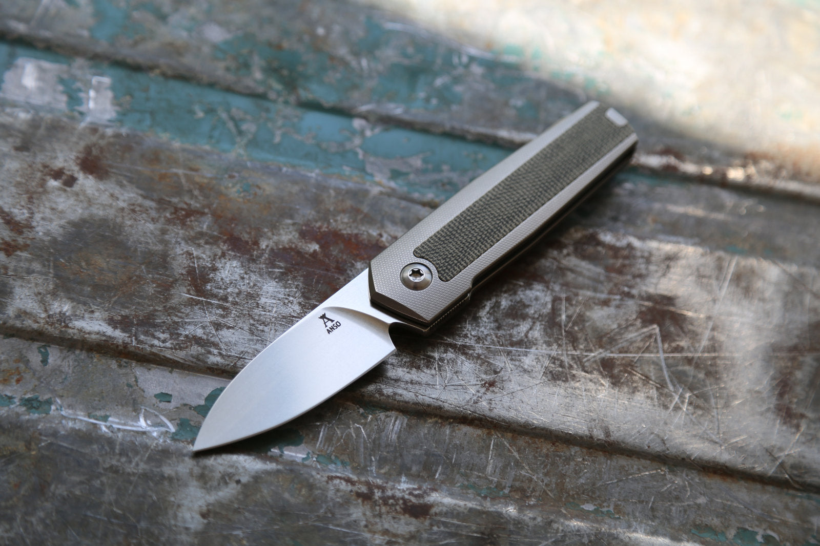 ARN x Grey x Green Canvas