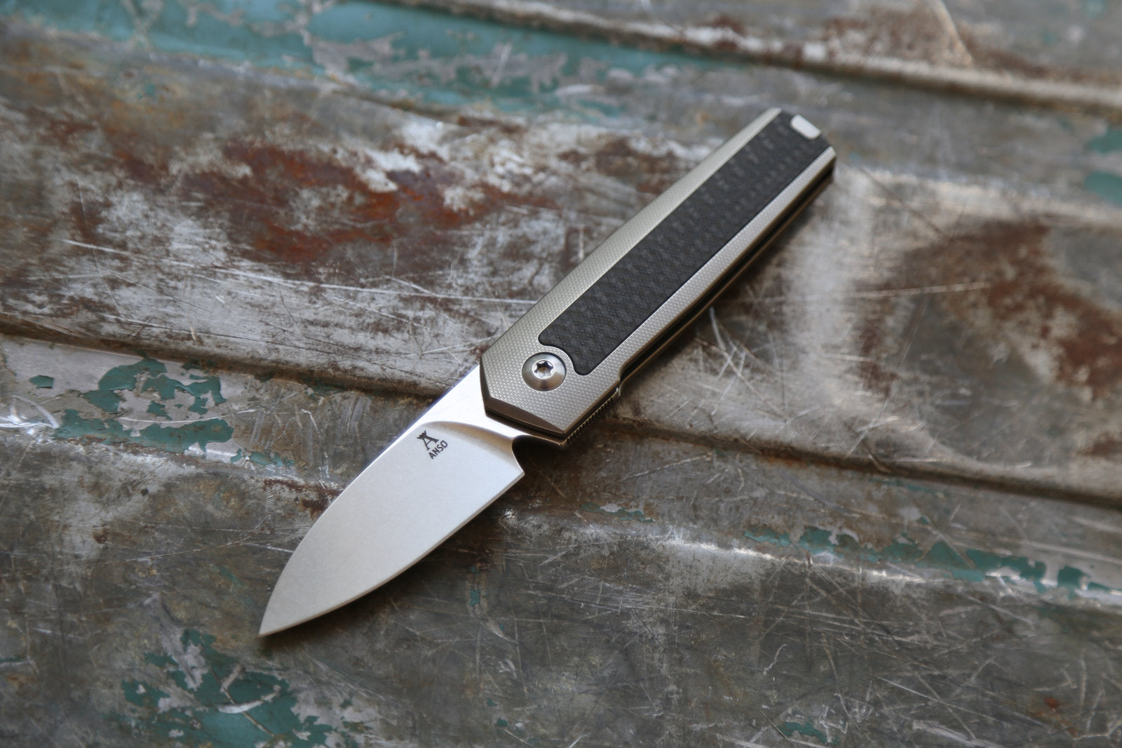 ARN x Grey x Carbon Fiber