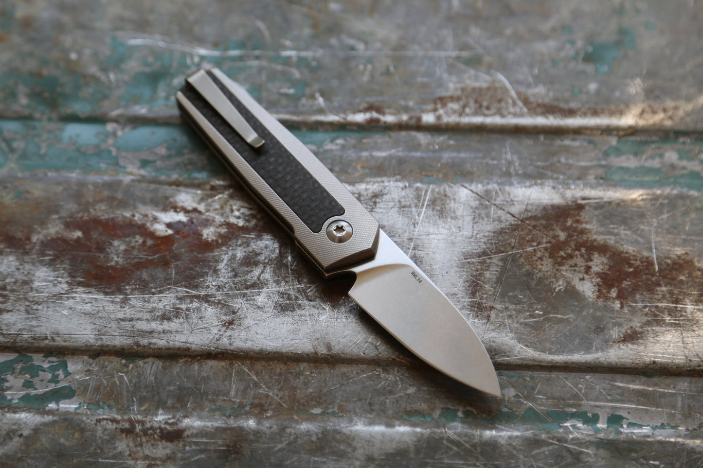 ARN x Grey x Carbon Fiber