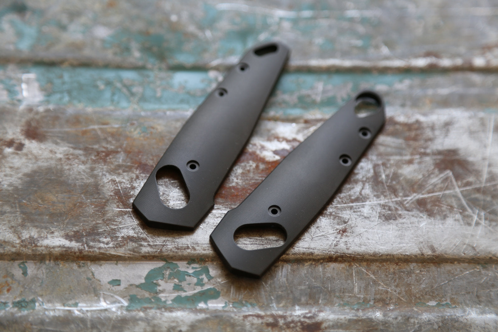 AROS - DLC Coated Titanium Scales