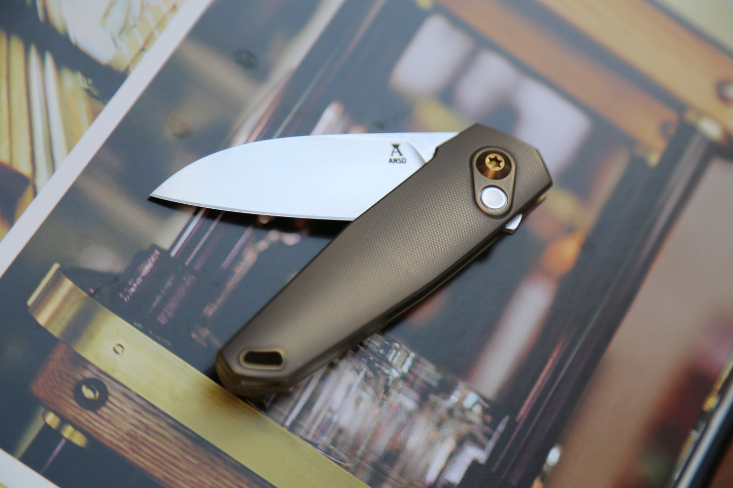 AROS 2.0 x Amber Titanium x Zirconium