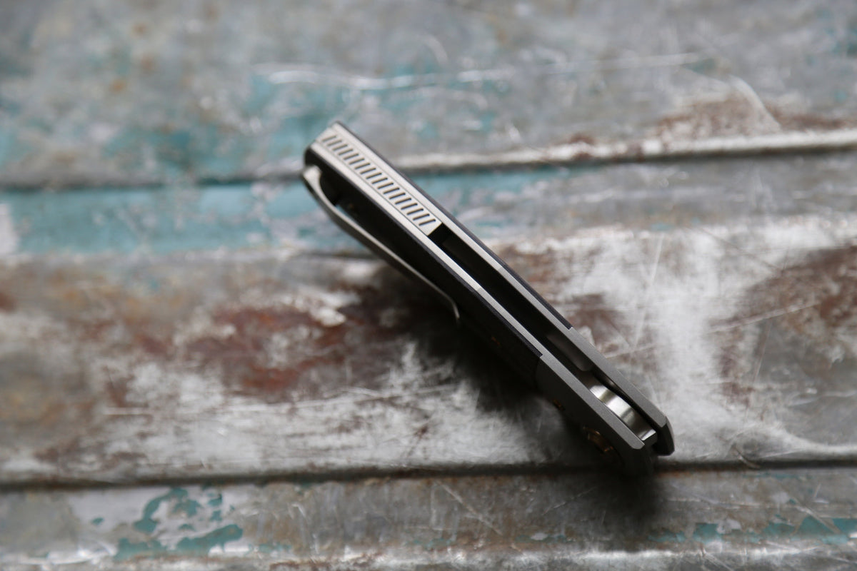 SONIC x Vintage Burgundy Micarta