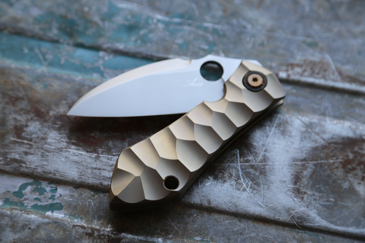 MODEL 67 x Titanium Amber x Carbon Fiber