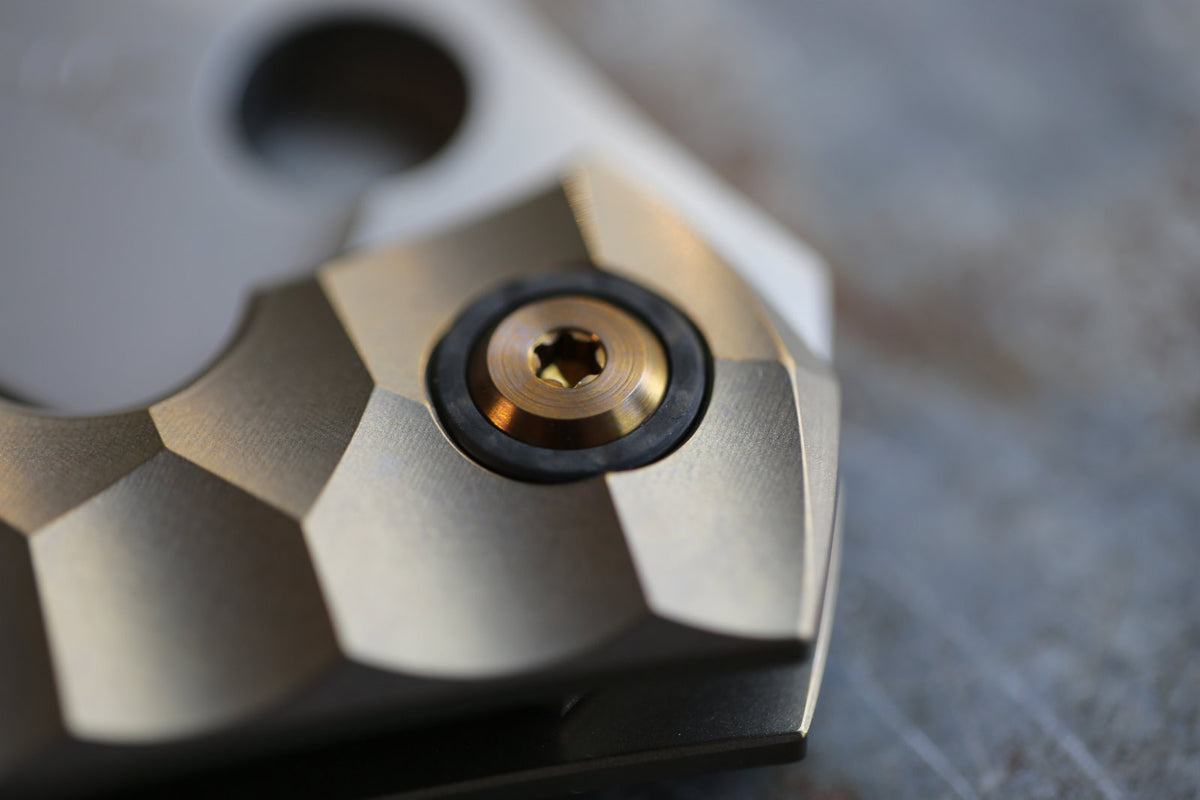MODEL 67 x Titanium Amber x Carbon Fiber