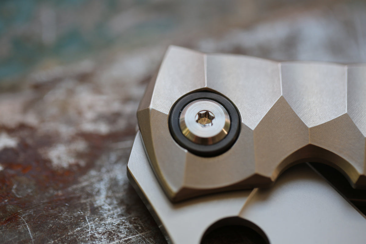MODEL 67 x Titanium Grey x Zirconium