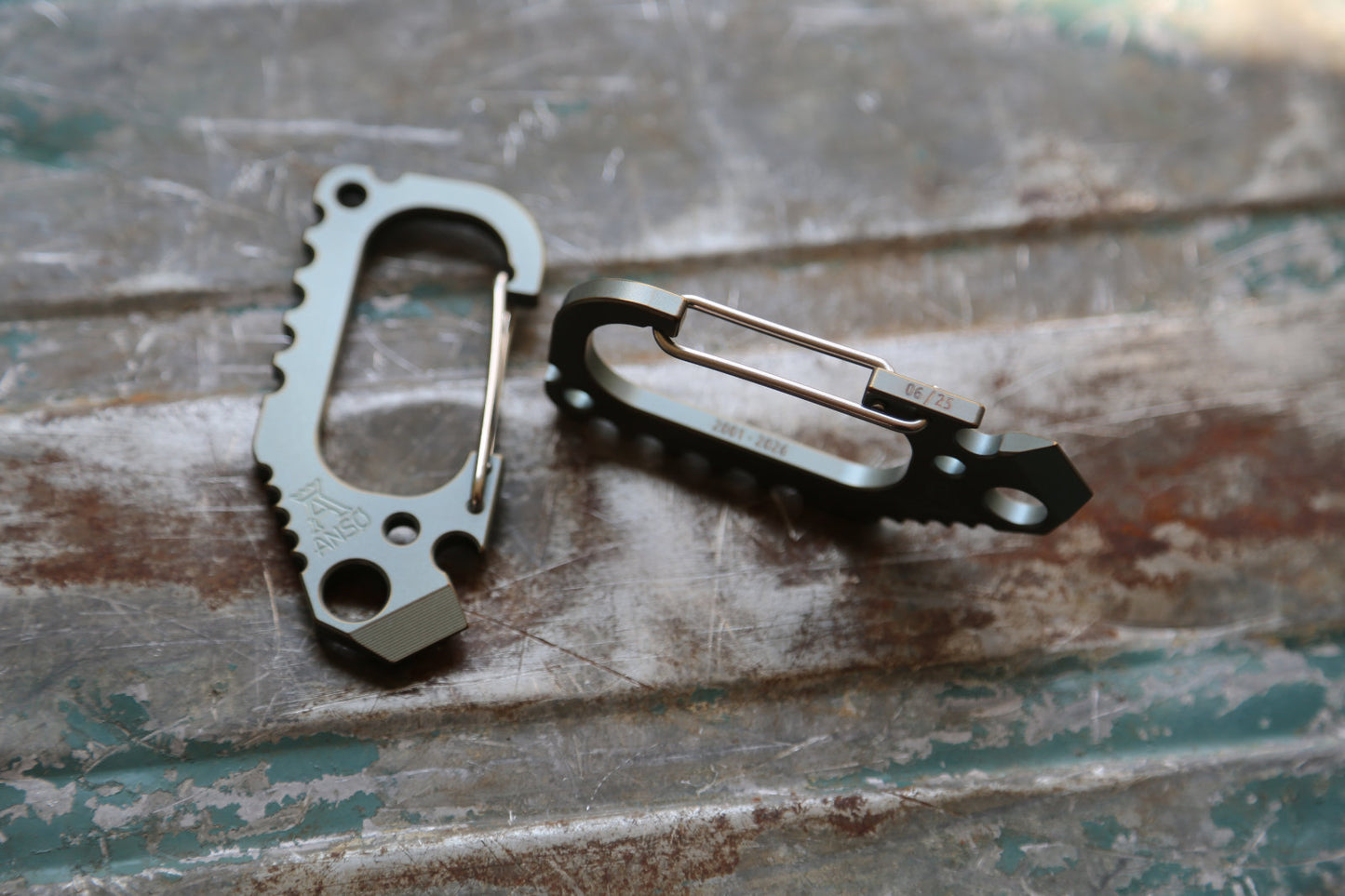 Carabiner V3 - CUPRUM Titanium - 25 Years Limited Edition