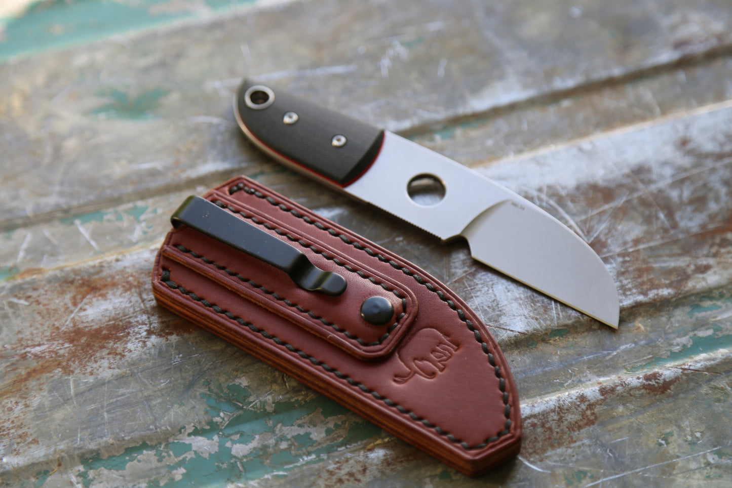 Sheepsfoot x Black/Red G10