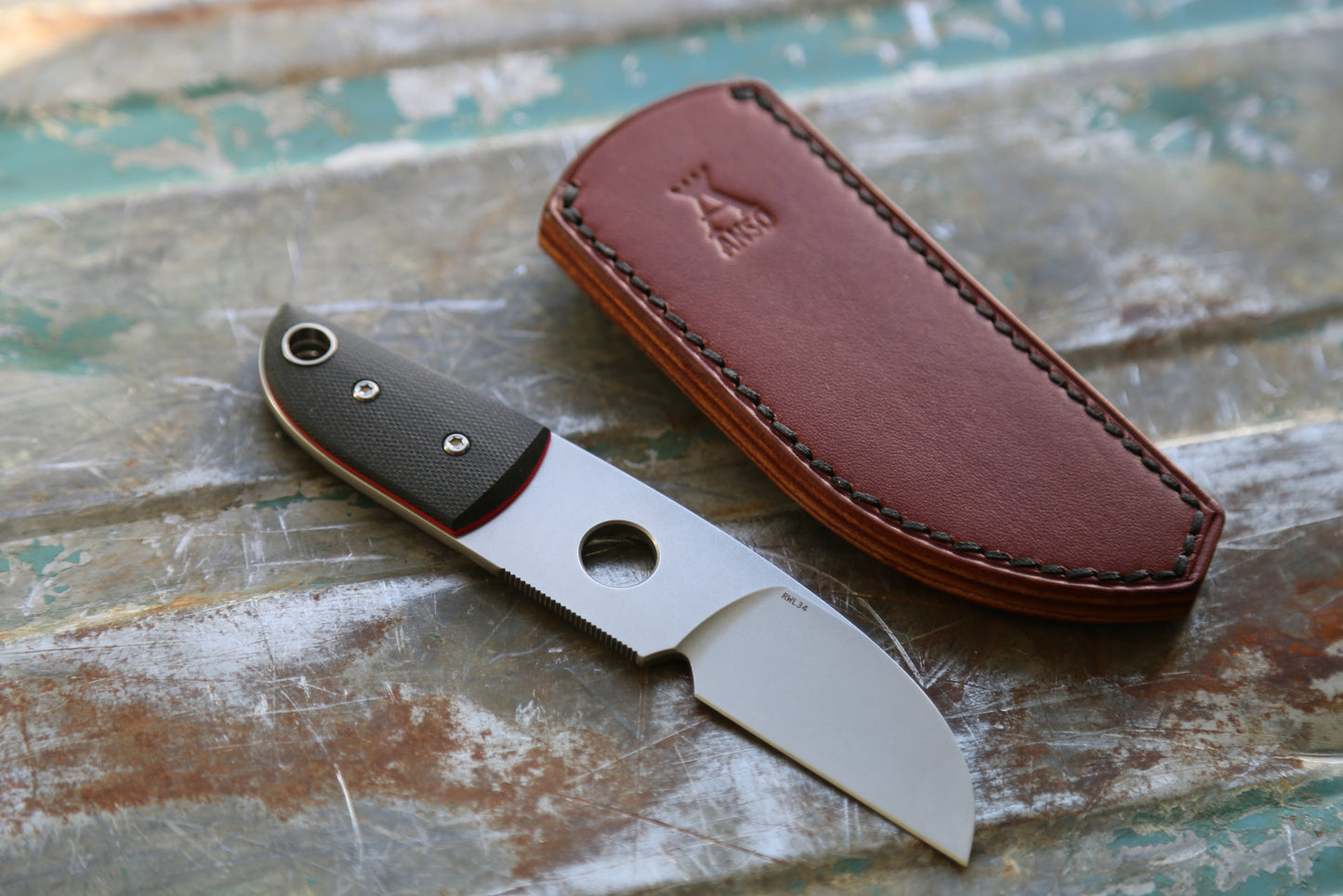 Sheepsfoot x Black/Red G10