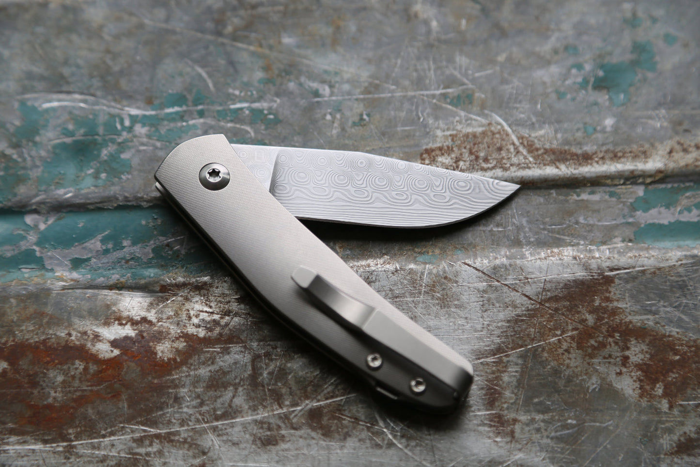 CASlNO x Damasteel