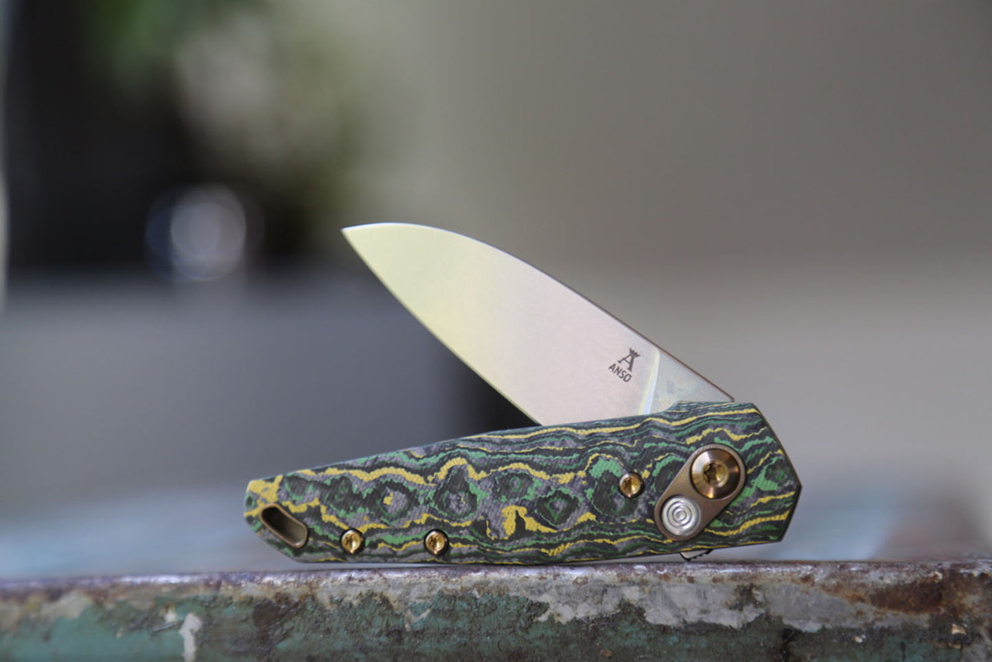 AROS - Fat Carbon Scales