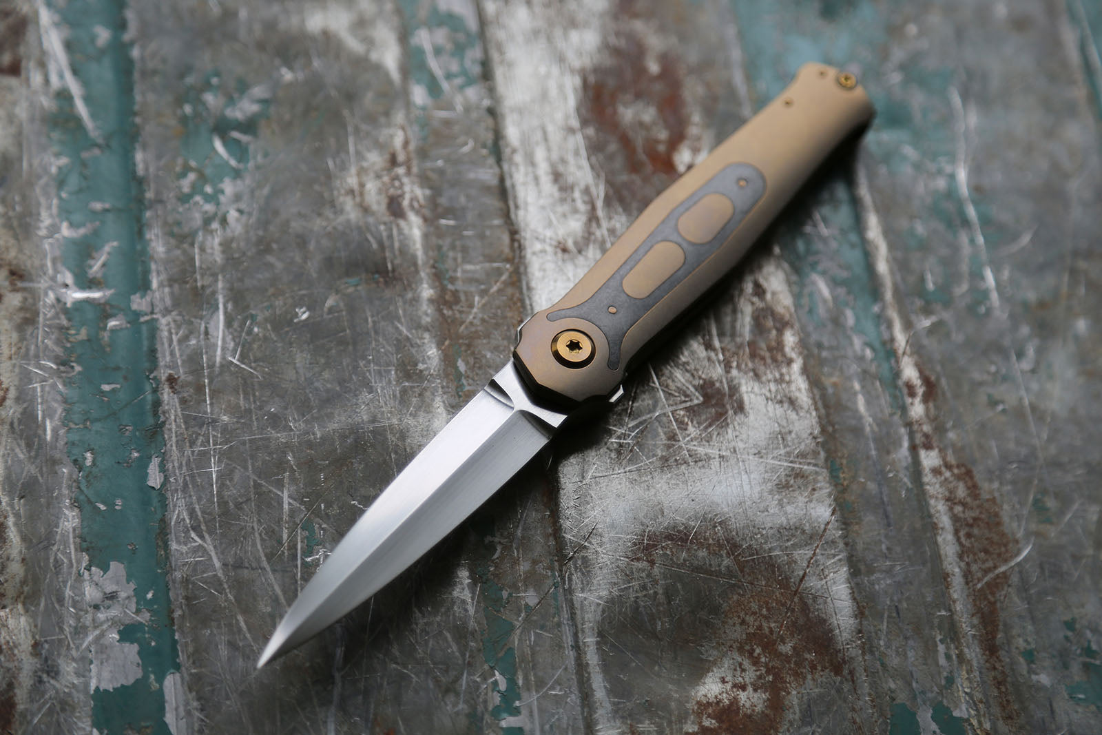 NEXUS - Zirconium inlay