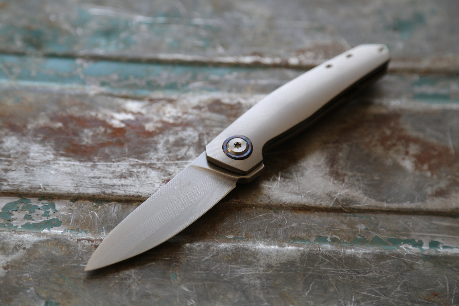 ISOLA x Herring Bone Damascus x White Timascus