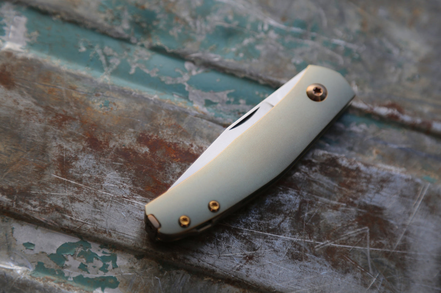 Casino x Textured Titanium