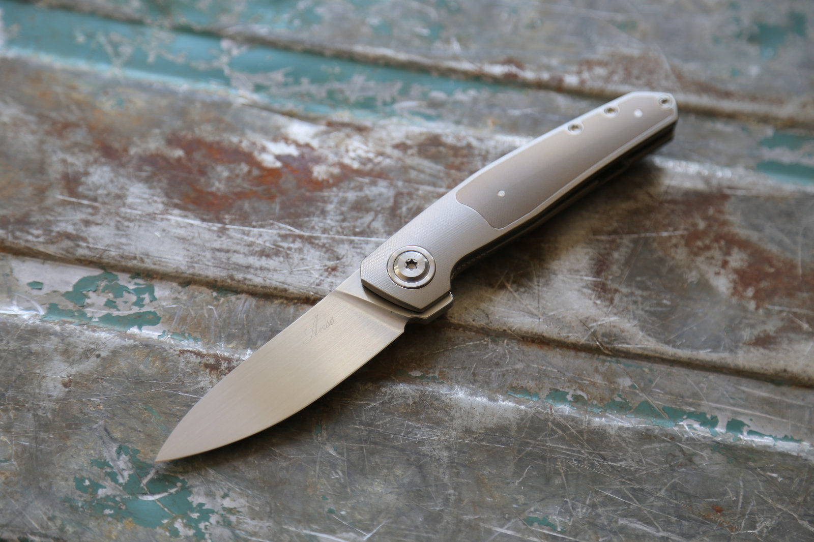 ISOLA x Amber Titanium Inlay