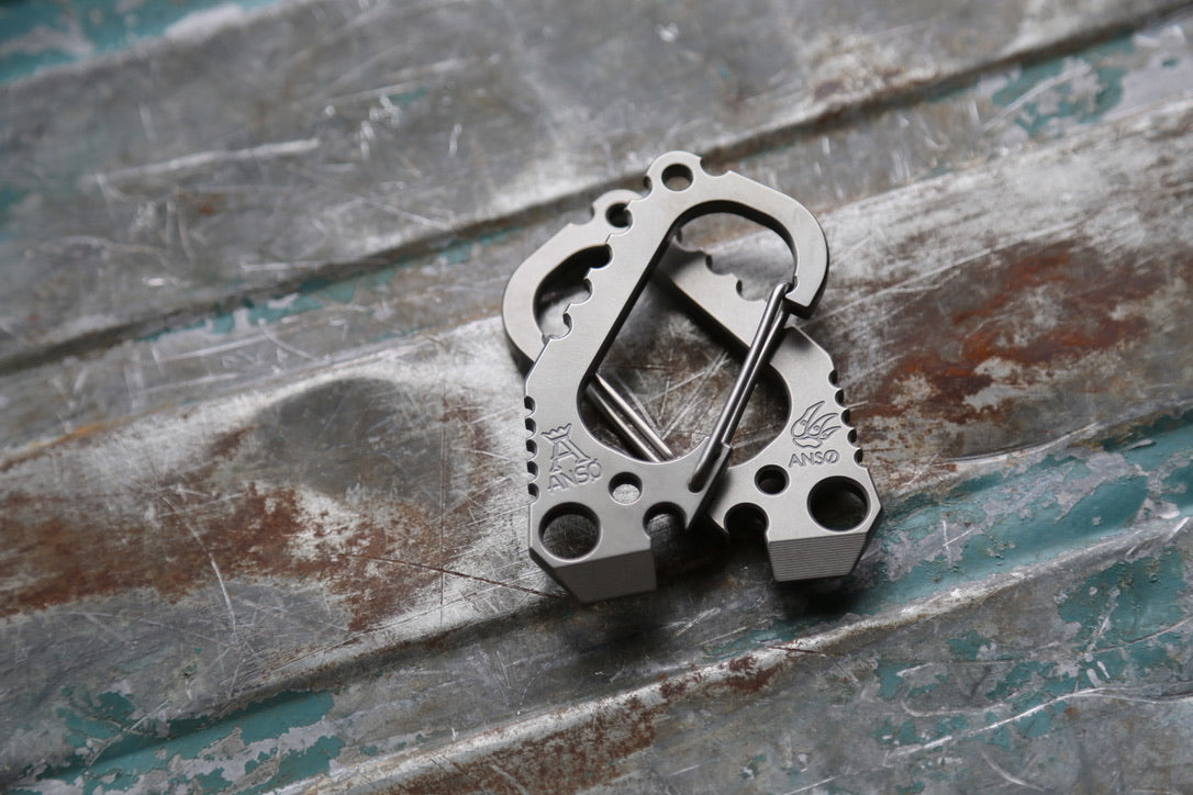 Carabiner V3 - Grey Titanium - 25 Years Limited Edition