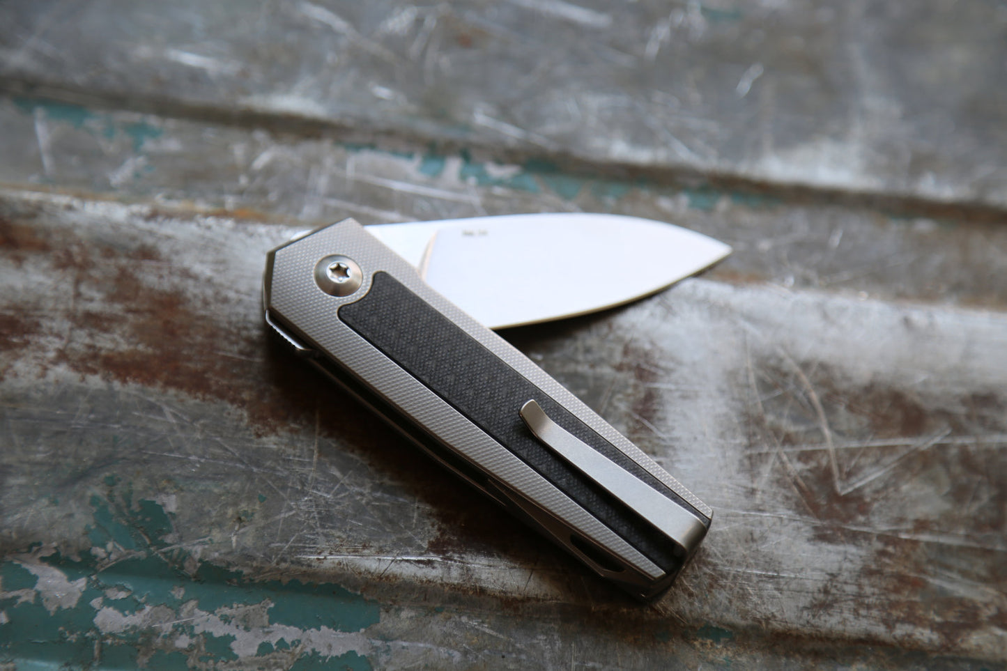 ARN x Carbon Fiber x Grey