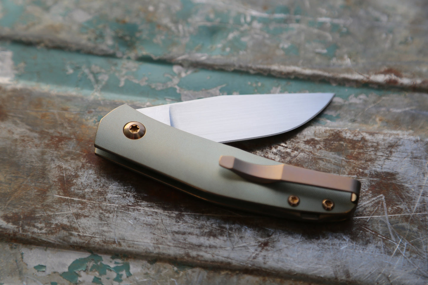 Casino x Textured Titanium