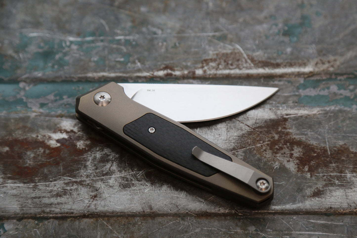 TOKO – Amber - Carbon Fiber Inlay - Zirconium Spacer