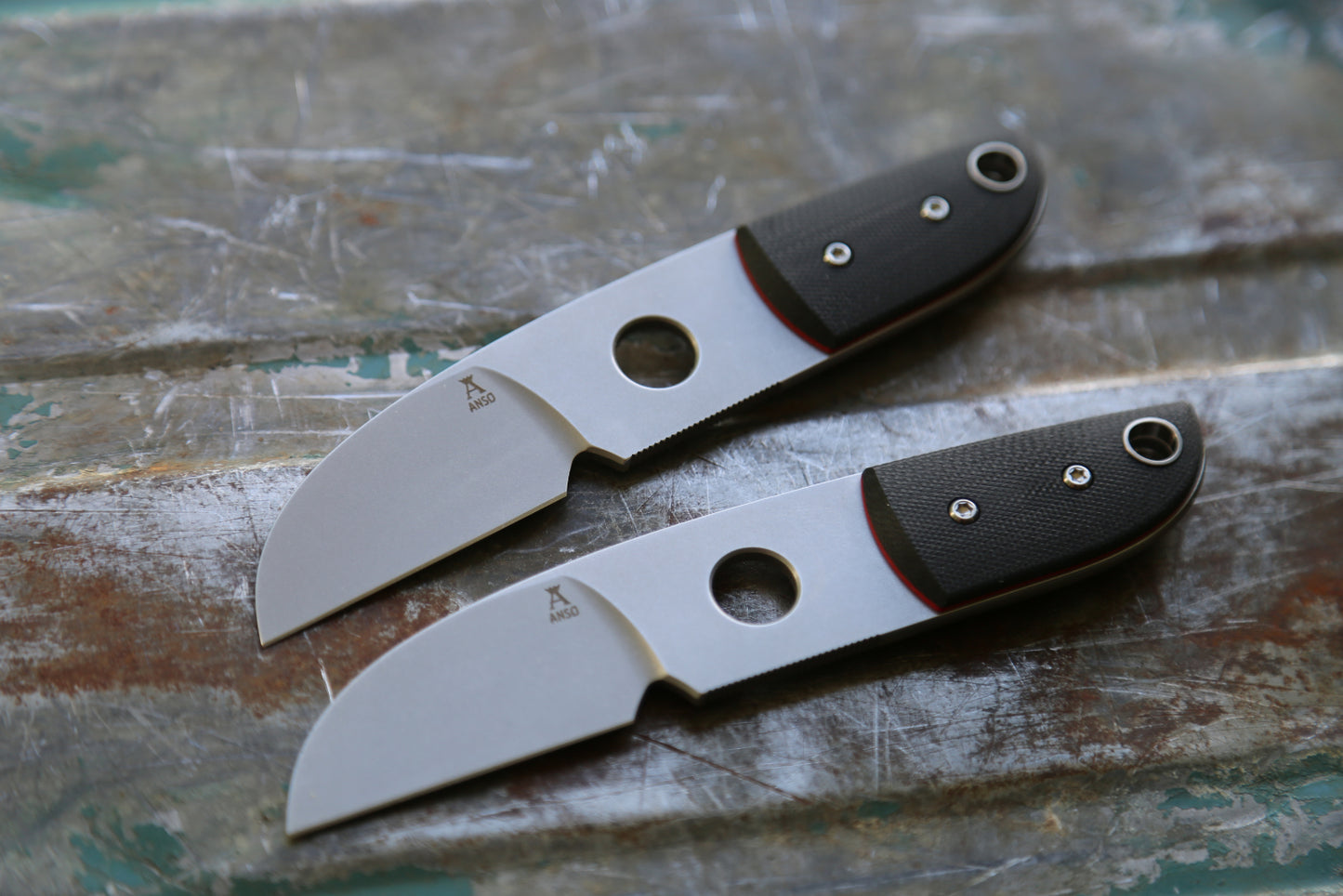 Sheepsfoot x Black/Red G10